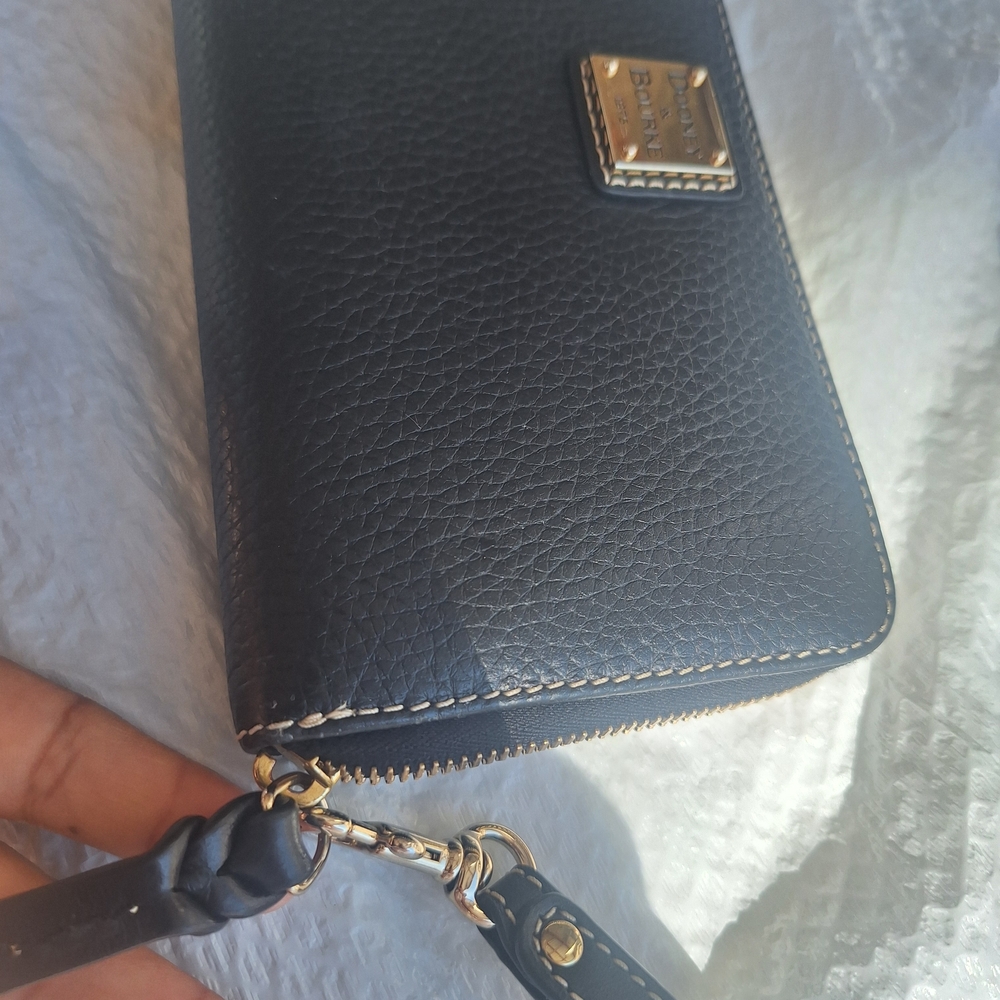 Dooney & Bourke Black Wristlet - Picture 3 of 10